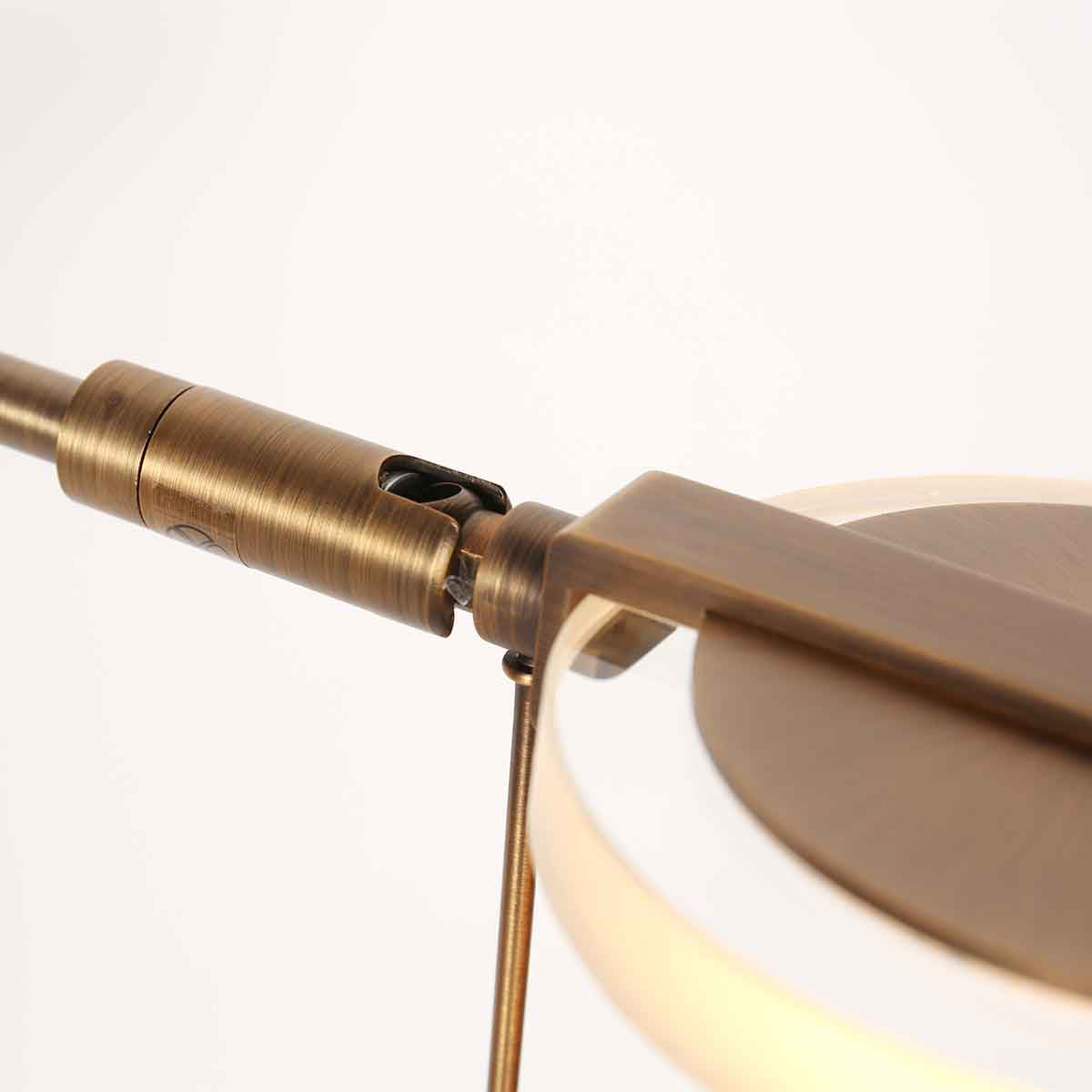 Bronskleurige vloerlamp Turound 2663BR lichtkleur instelbaar en dimbaar