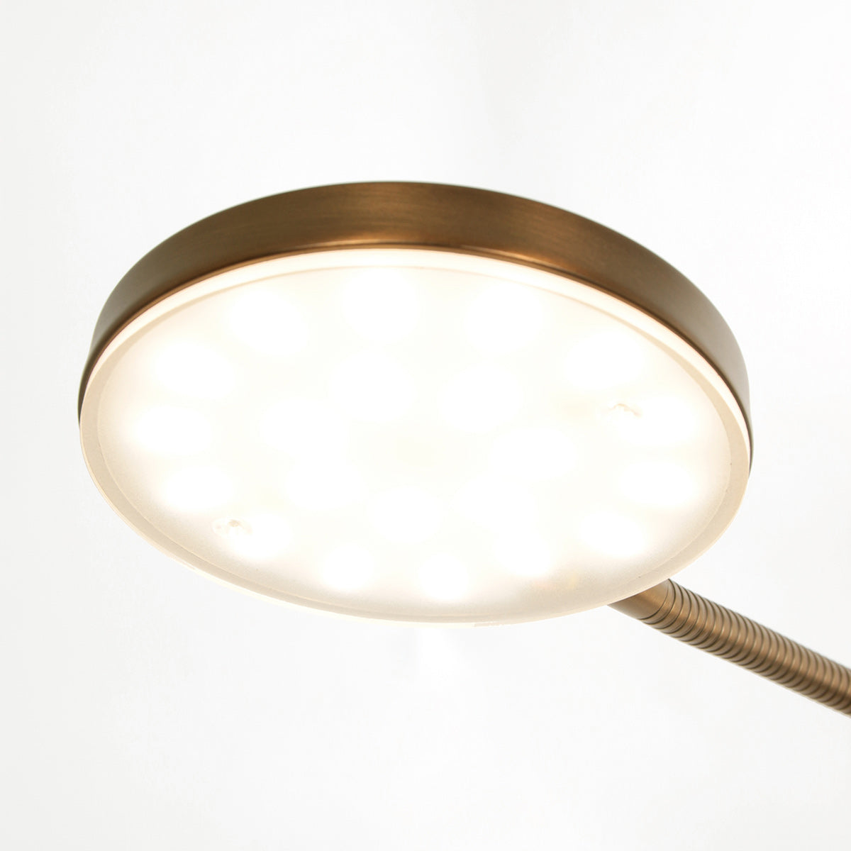 Vloerlamp Platu 3351BR – bronzen leeslamp met instelbaar licht