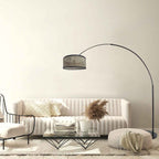 Zwarte vloerlamp / booglamp met bamboe/houten lampenkap