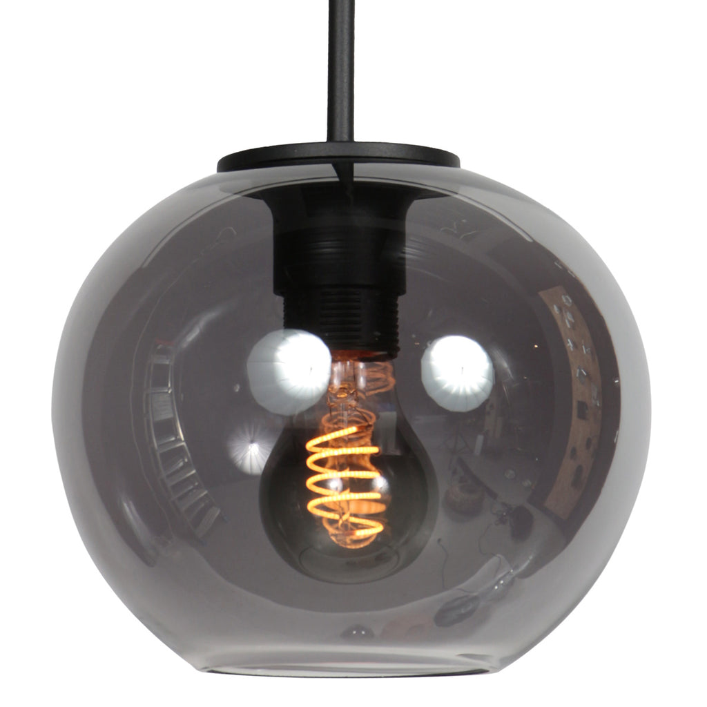 Sferio 4292ZW – Zwarte hanglamp met bolvormig smoke glas van Ø20 cm