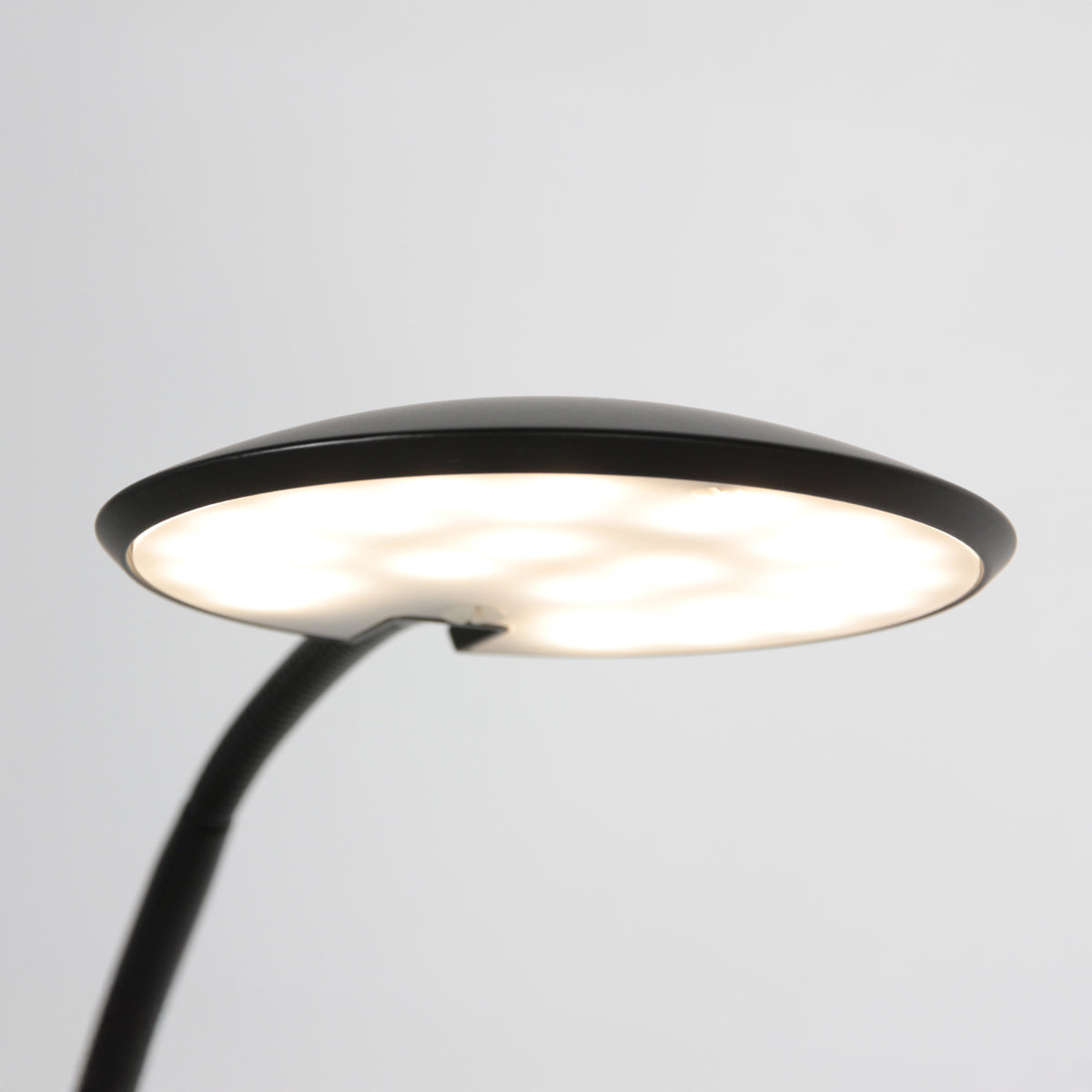 Vloerlamp Zenith 2 4395ZW zwart dimbaar en instelbaar licht