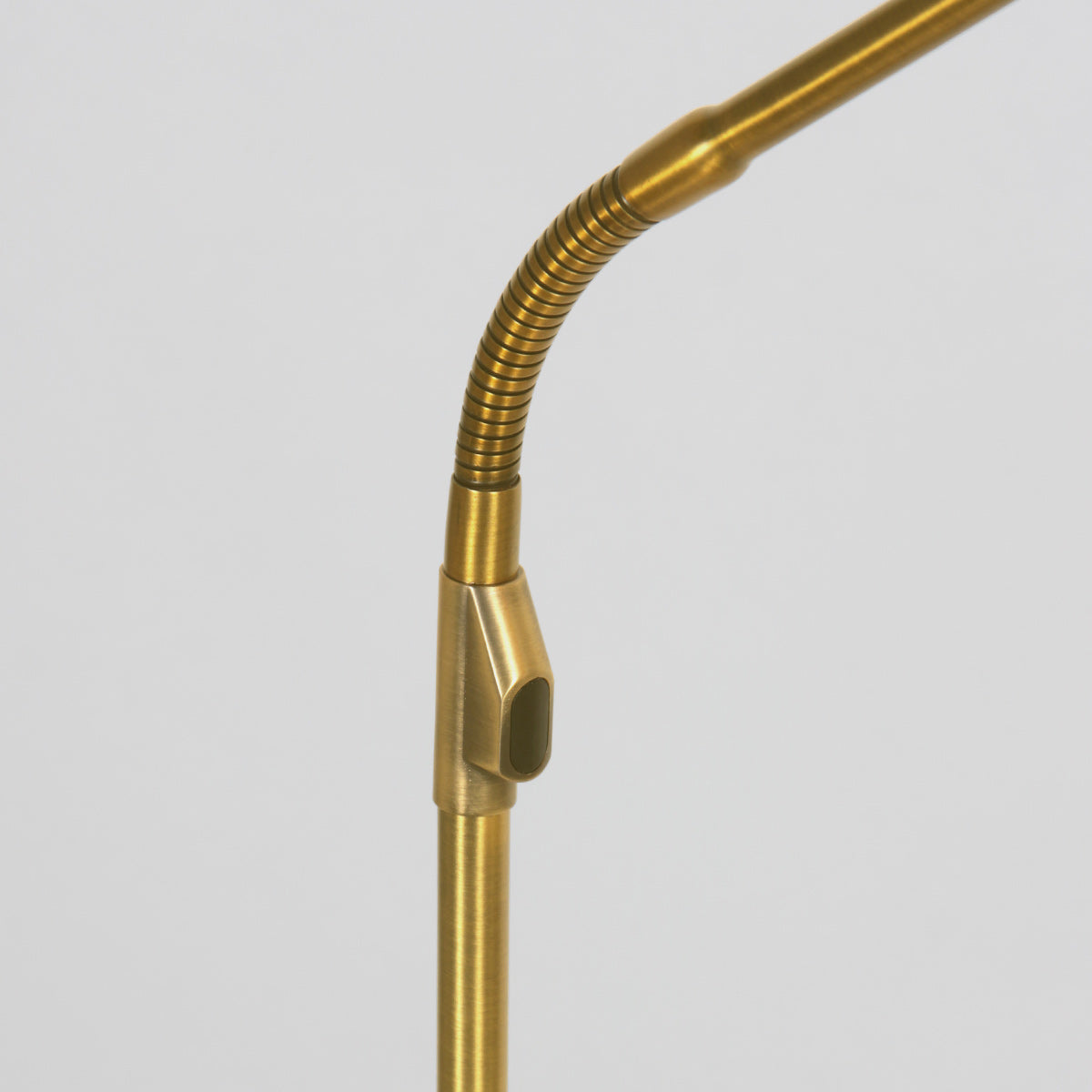 Vloerlamp Zenith 2 accu 4398ME geborsteld messing met flexarm