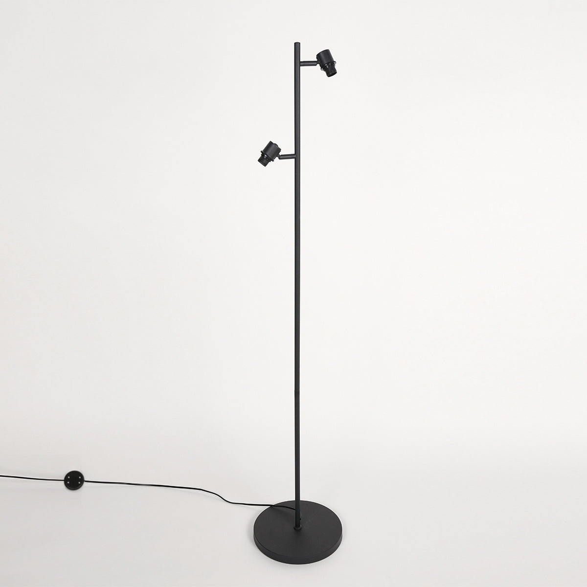 Vloerlamp Sumba 4492ZW – zwart met dubbel bamboe design