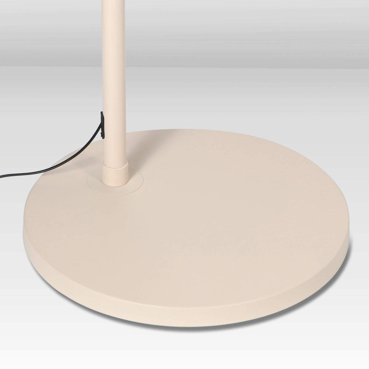 Booglamp Vela Lino 4679CR crème met zwarte textiel kap Ø60 cm