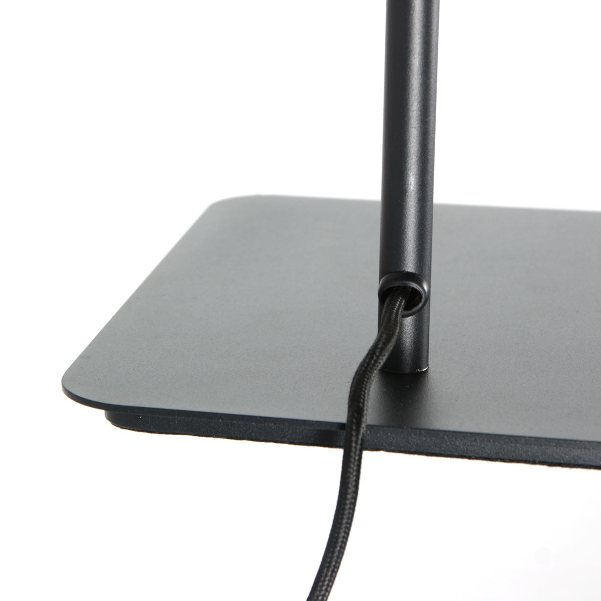 Vloerlamp Volari 4710ZW Zwarte vloerlamp met warm licht