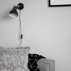 Zwarte stoere wandlamp Cera 7647ZW met kleine fitting E14