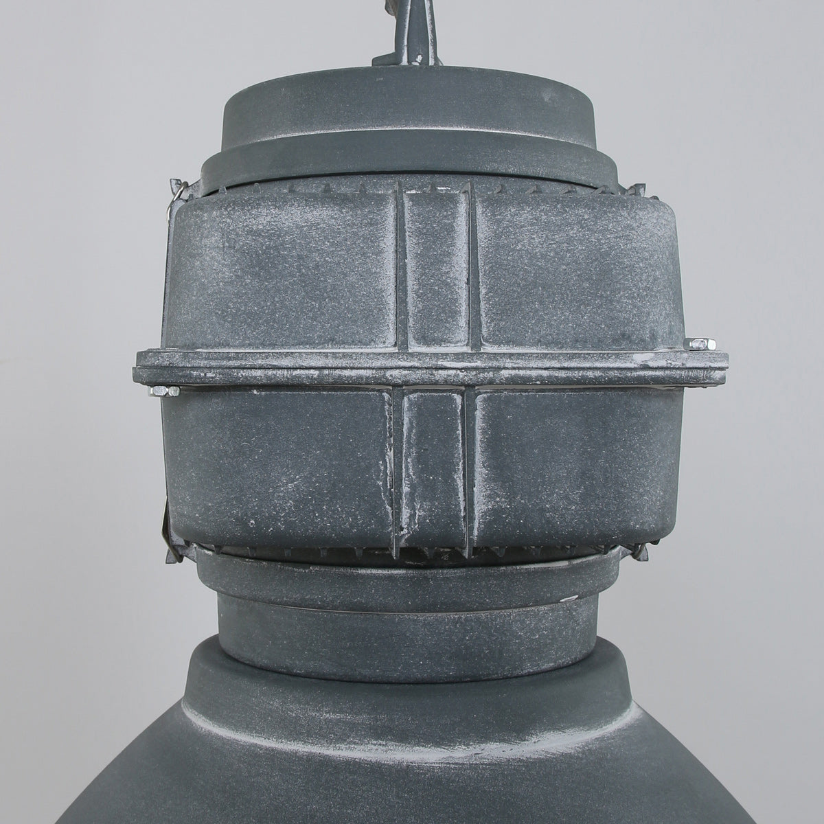 Grijze industriële hanglamp Densi 7779GR Ø47 cm