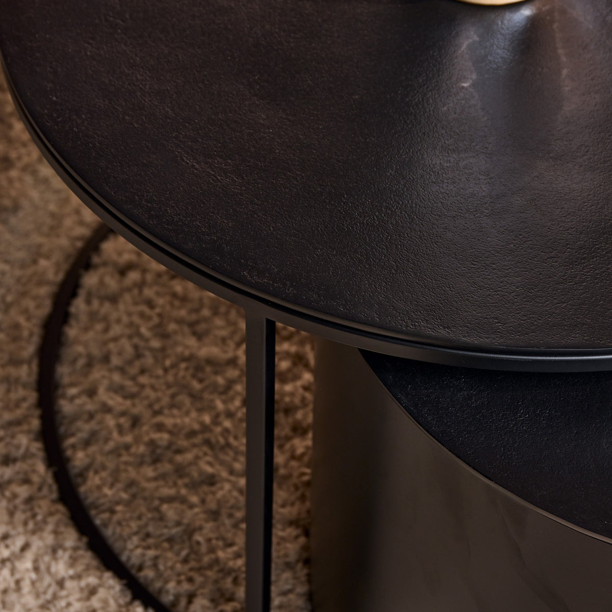 Salontafel Luna, Ø 75 cm, zwart aluminium, set van 2