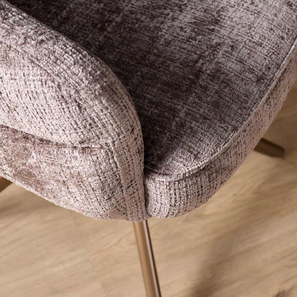 Eetkamerstoel Bella | Clay | Poot Bronze | Met armleuning